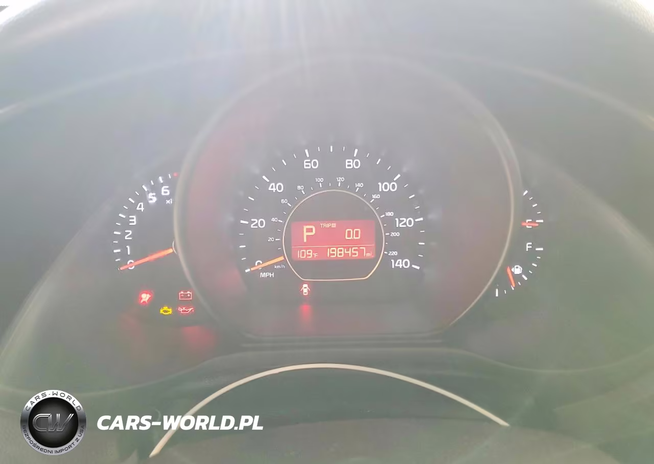 2014 Kia Soul + VIN:KNDJP3A56E7081032 - 9