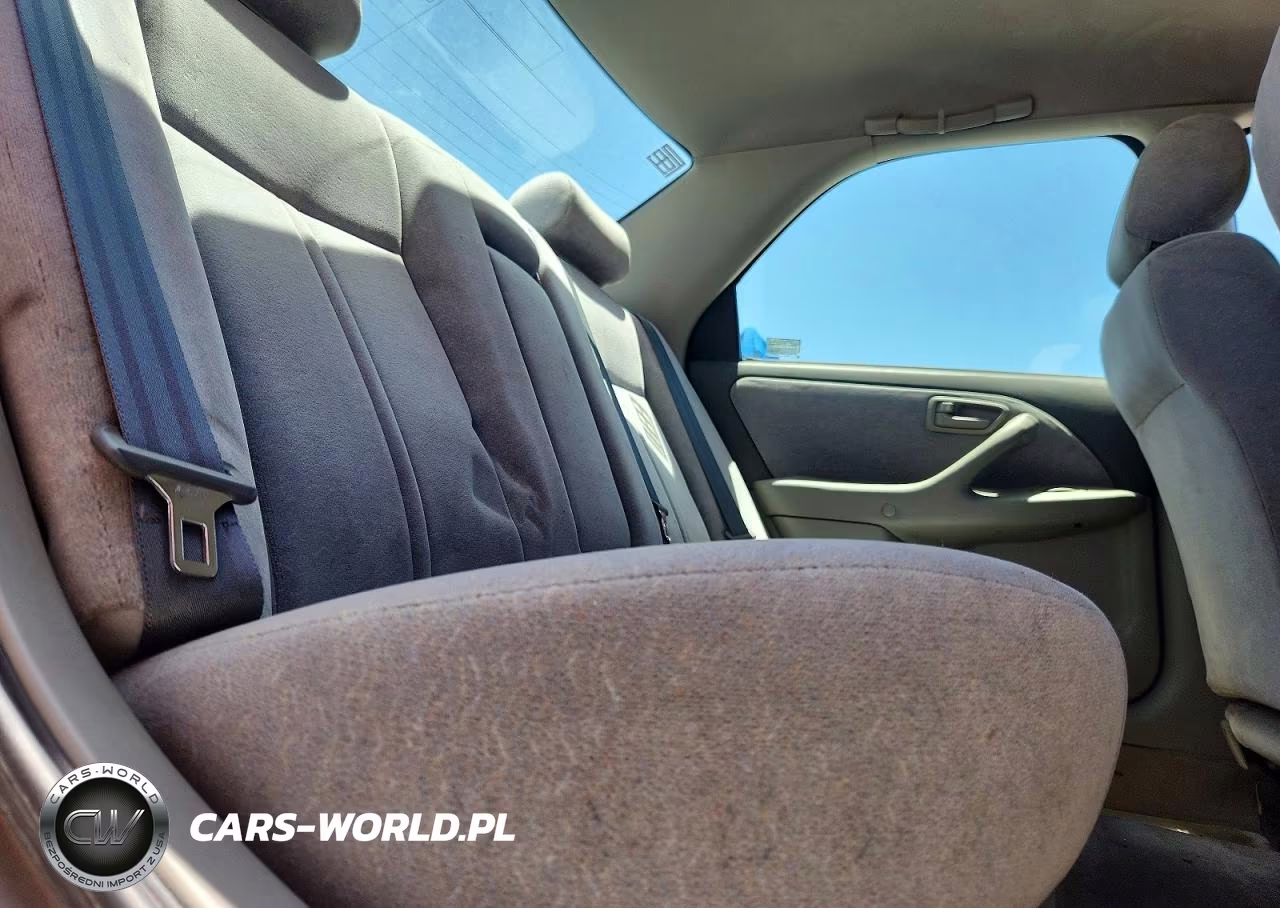 1998 Toyota Camry Le VIN:JT2BG22KXW0205891 - 10