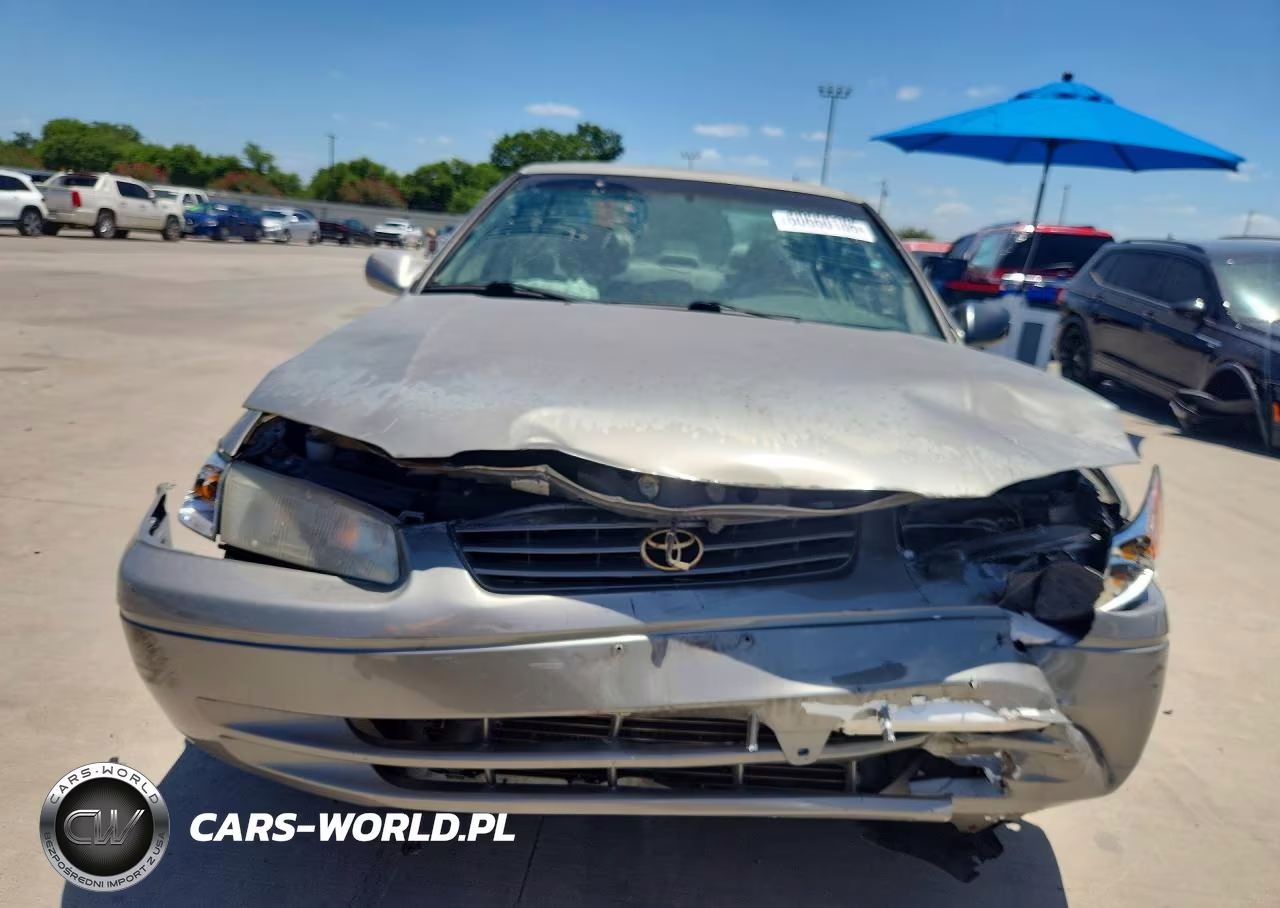 1998 Toyota Camry Le VIN:JT2BG22KXW0205891 - 5