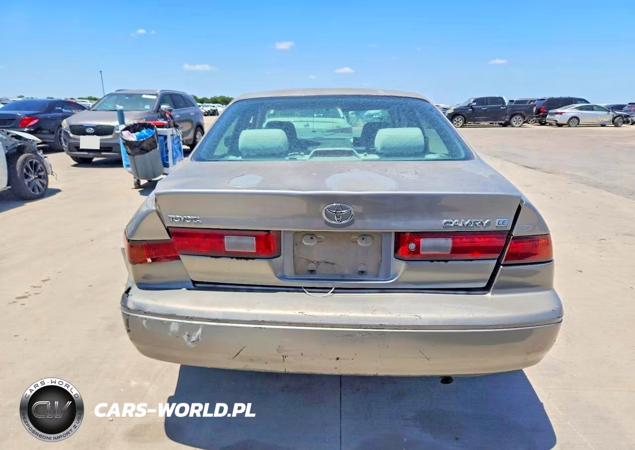 1998 Toyota Camry Le VIN:JT2BG22KXW0205891 - 6