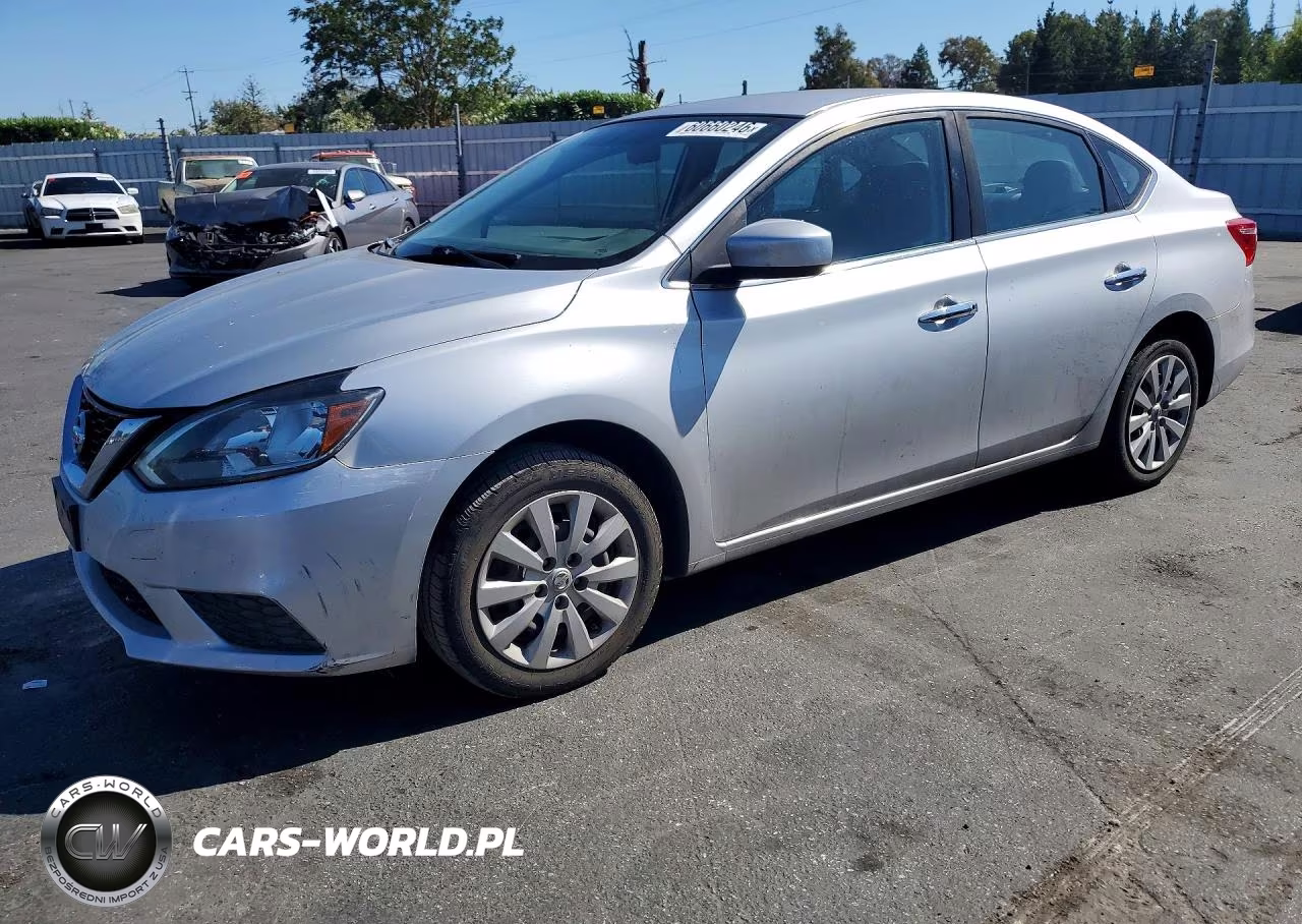 2016 Nissan Sentra S – zdjęcie 1 z 12