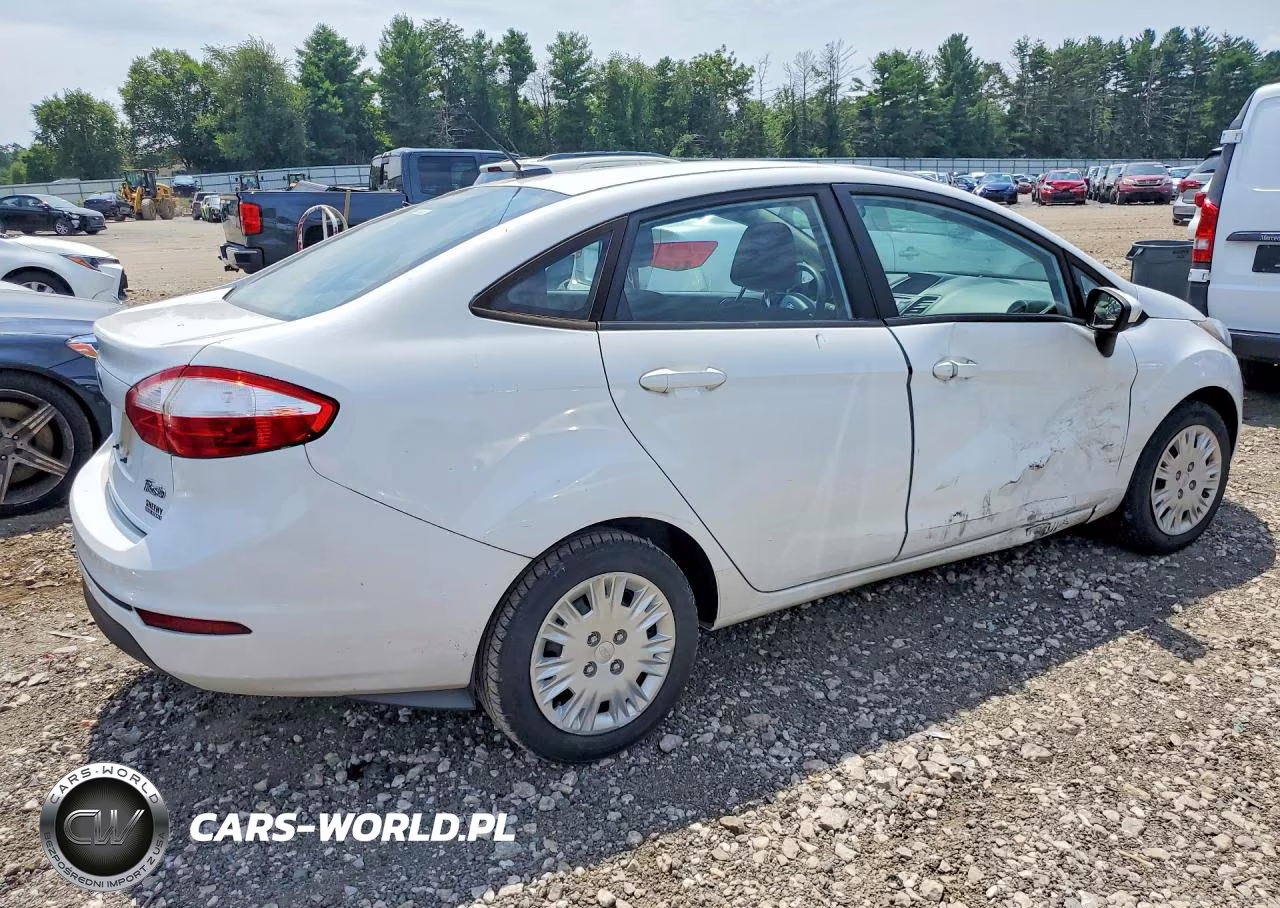 2018 Ford Fiesta S VIN:3FADP4AJ8JM100475 - 3