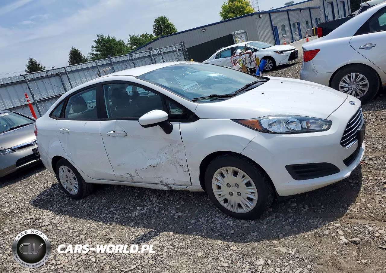 2018 Ford Fiesta S VIN:3FADP4AJ8JM100475 - 4