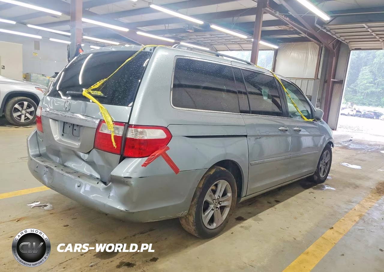 2007 Honda Odyssey Touring VIN:5FNRL38857B027068 - 3