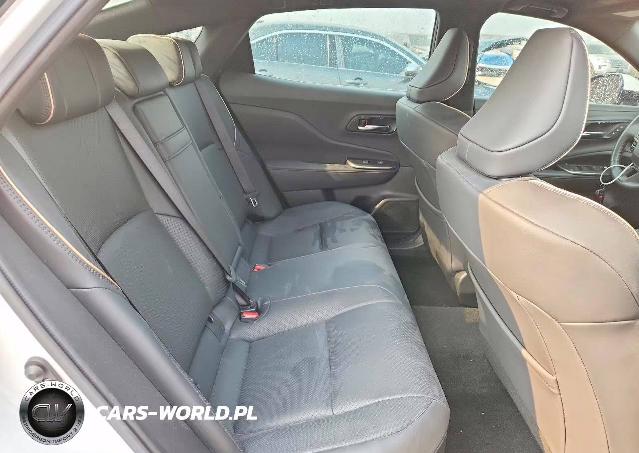 2023 Toyota Crown Limited VIN:JTDAAAAF7P3011032 - 10
