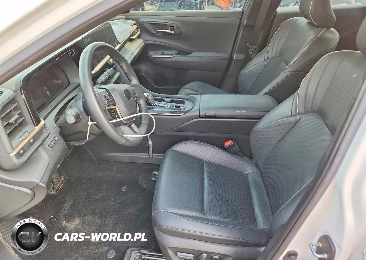 2023 Toyota Crown Limited VIN:JTDAAAAF7P3011032 - 7