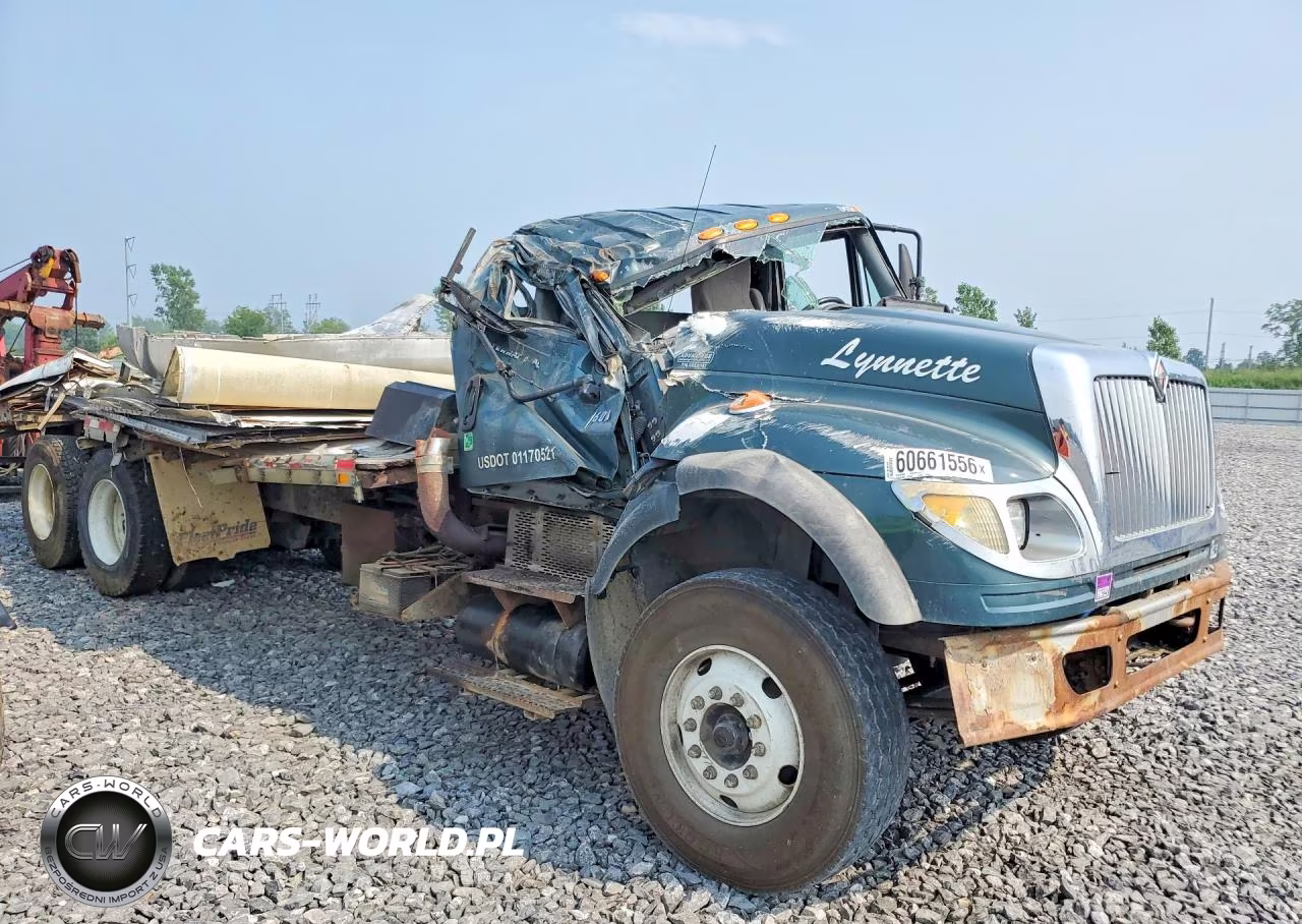 2005 International 7600 Box Truck VIN:1HTWYSAR45J162598 - 4