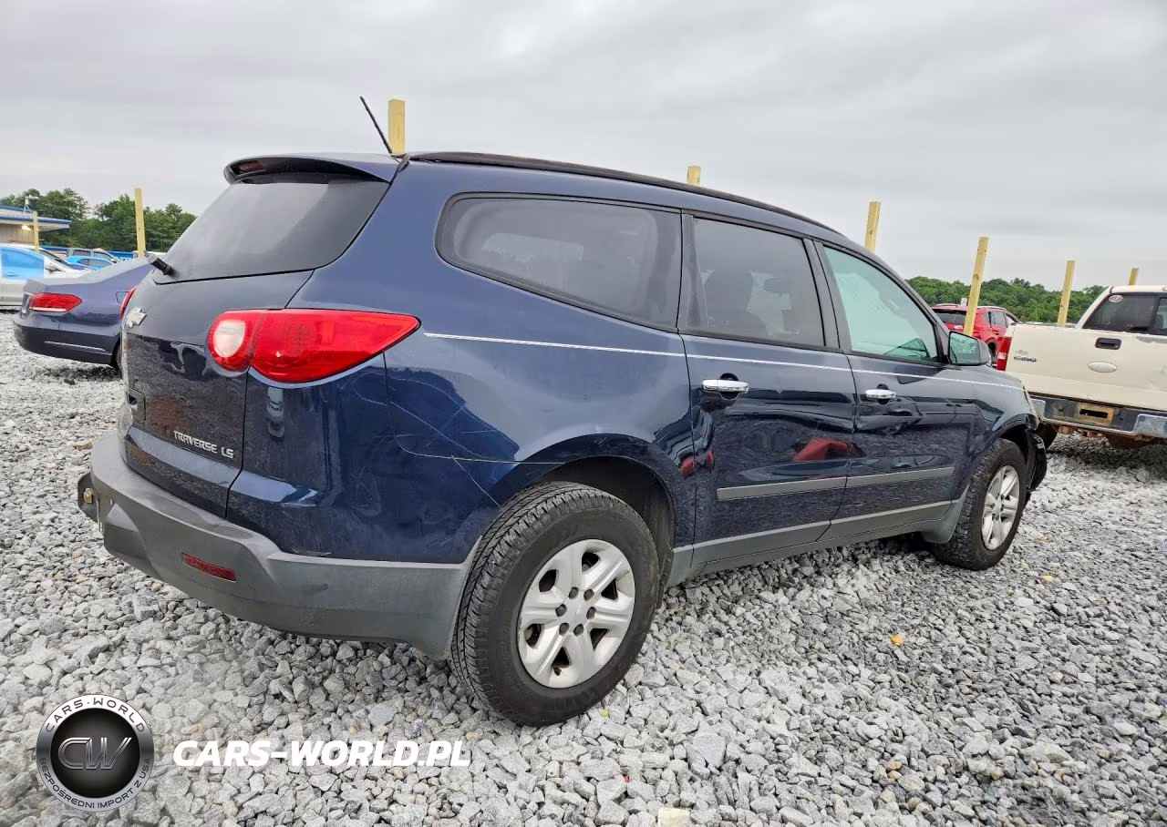 2011 Chevrolet Traverse Ls VIN:1GNKRFED8BJ400762 - 3