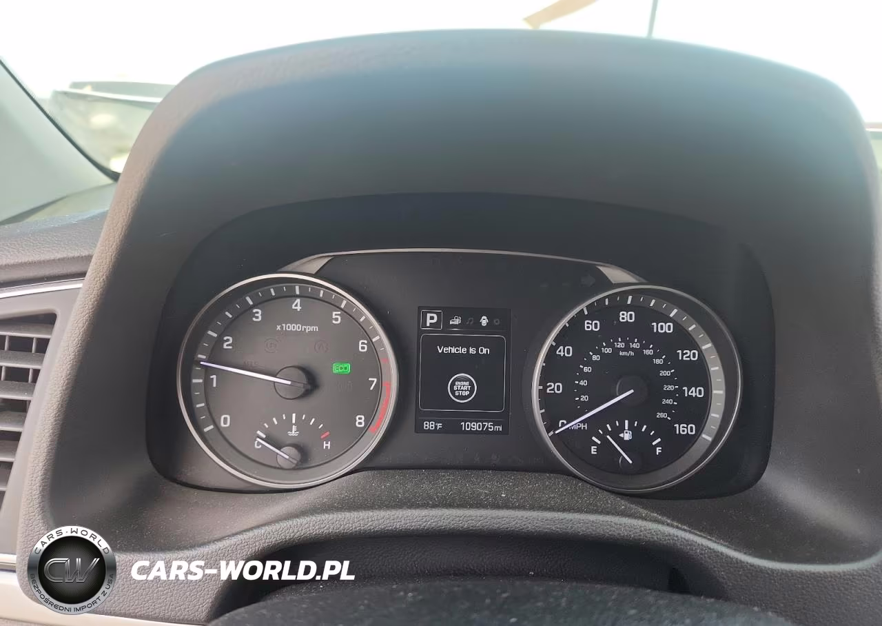 2018 Hyundai Elantra Limited VIN:KMHD84LF8JU491957 - 9