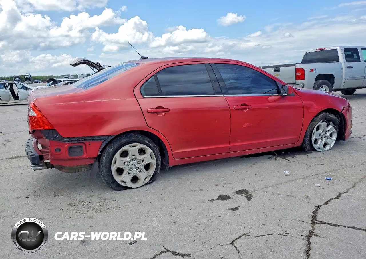 2010 Ford Fusion Se VIN:3FAHP0HA4AR292982 - 3