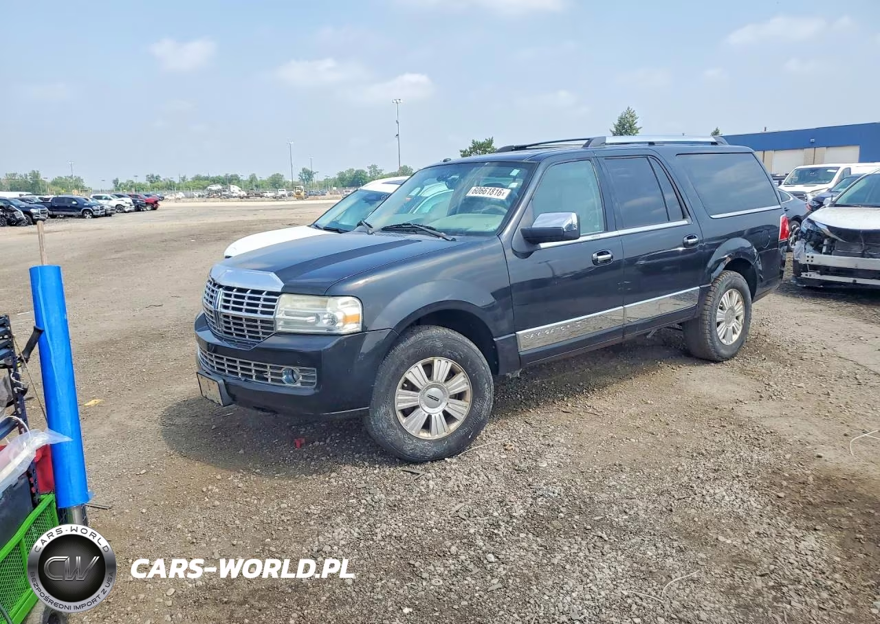 2011 Lincoln Navigator L