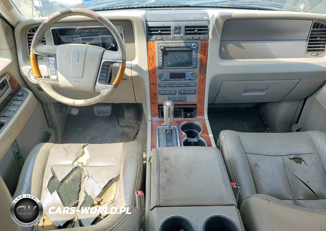 2011 Lincoln Navigator L VIN:5LMJJ3J51BEJ04797 - 8