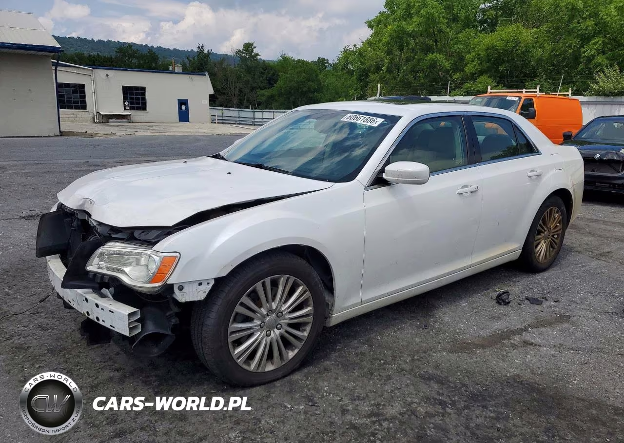 2013 Chrysler 300 – zdjęcie 1 z 12