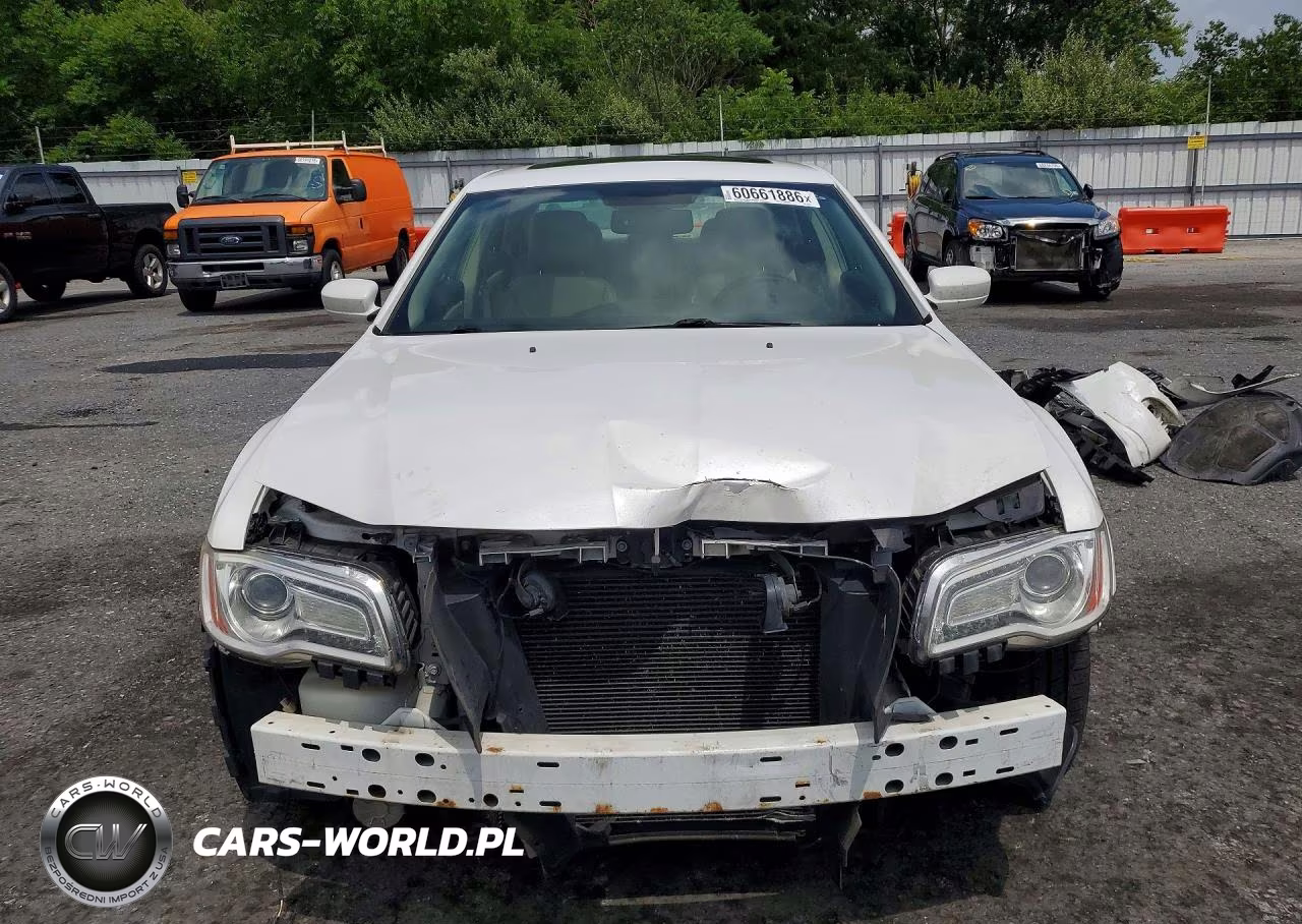 2013 Chrysler 300 VIN:2C3CCARG3DH560028 - 5
