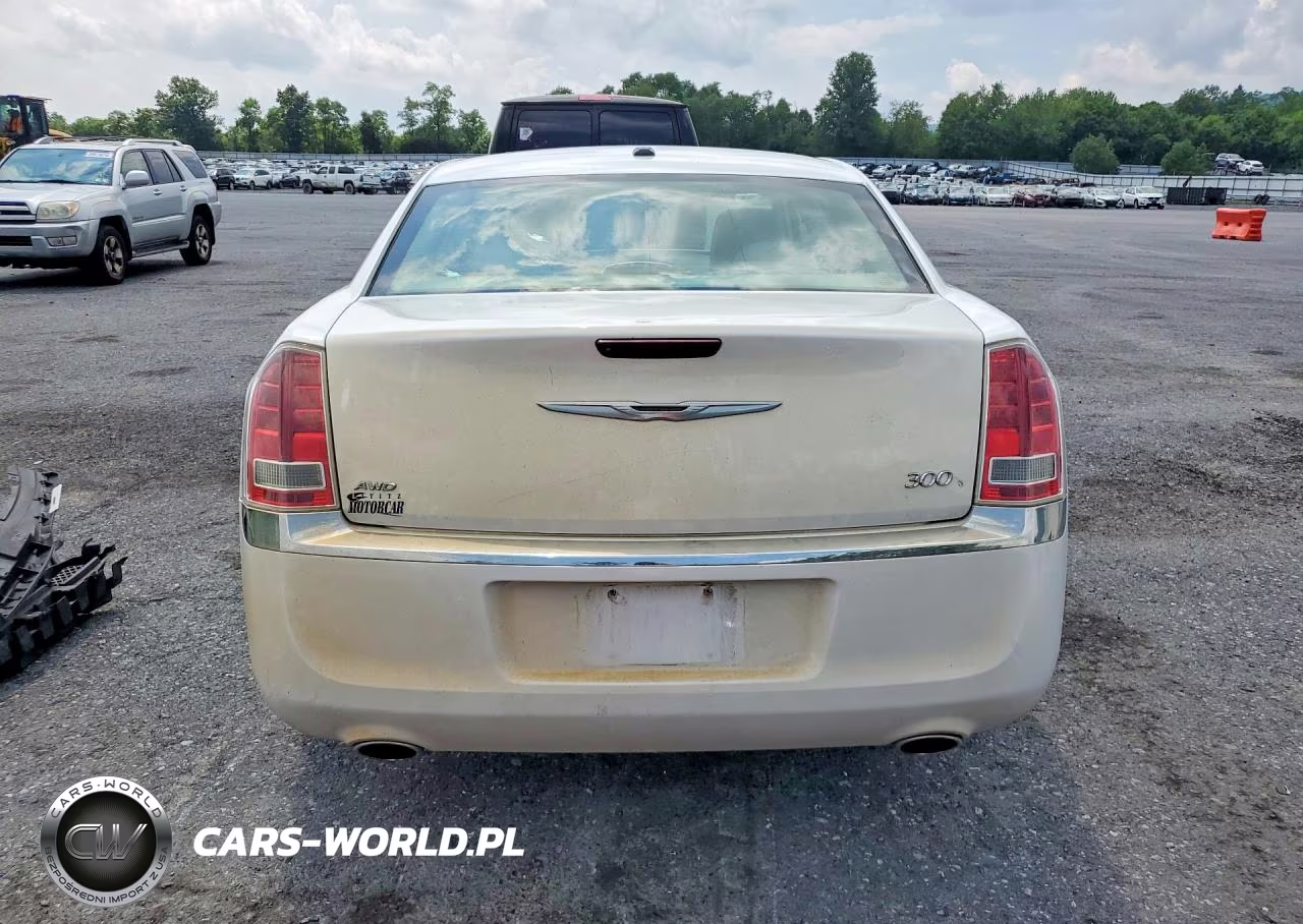 2013 Chrysler 300 VIN:2C3CCARG3DH560028 - 6
