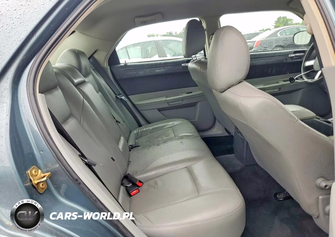 2006 Chrysler 300 VIN:2C3KA43R06H262746 - 10