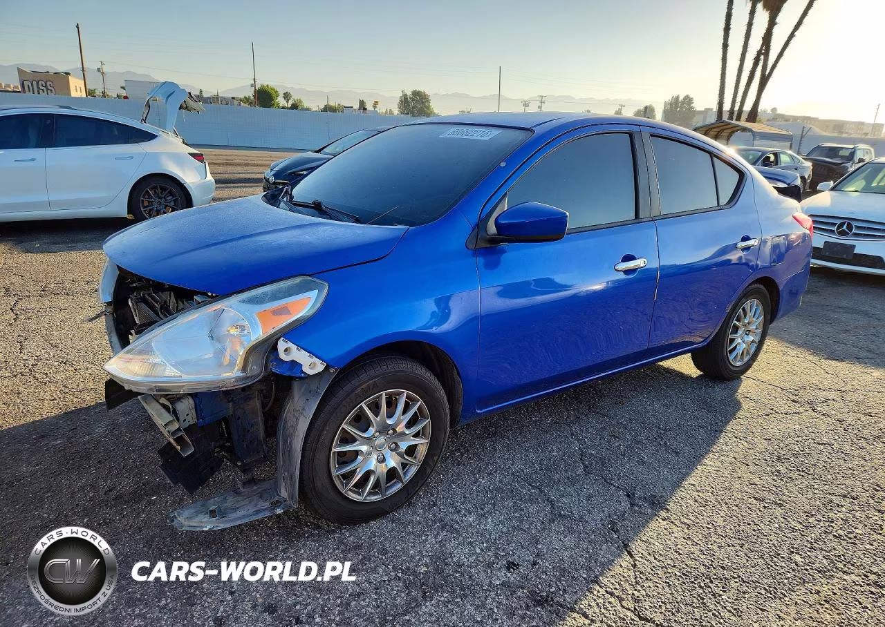 2016 Nissan Versa 1.6 Sv – zdjęcie 1 z 13