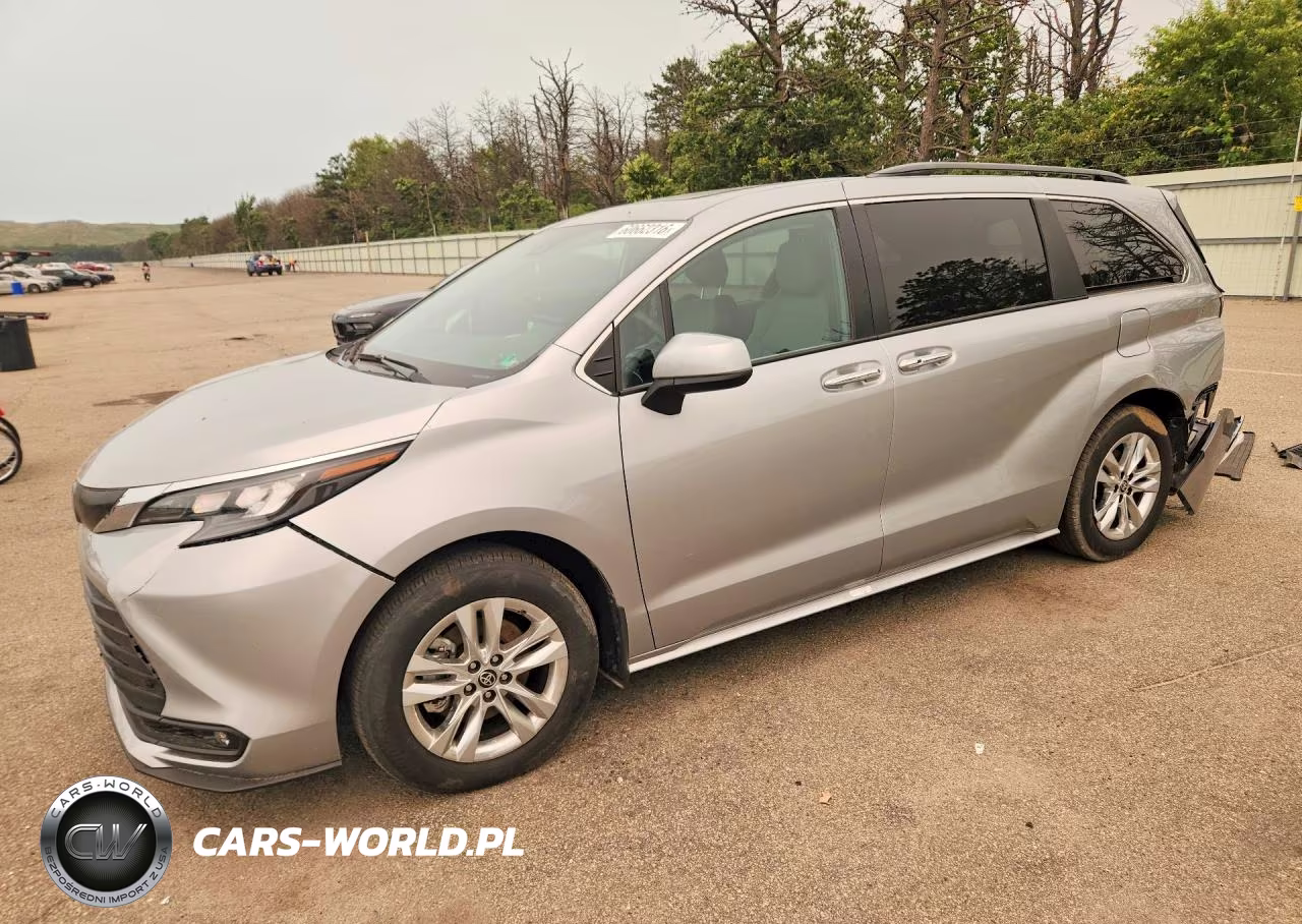 2025 Toyota Sienna Xle 7-Passenger – zdjęcie 1 z 14