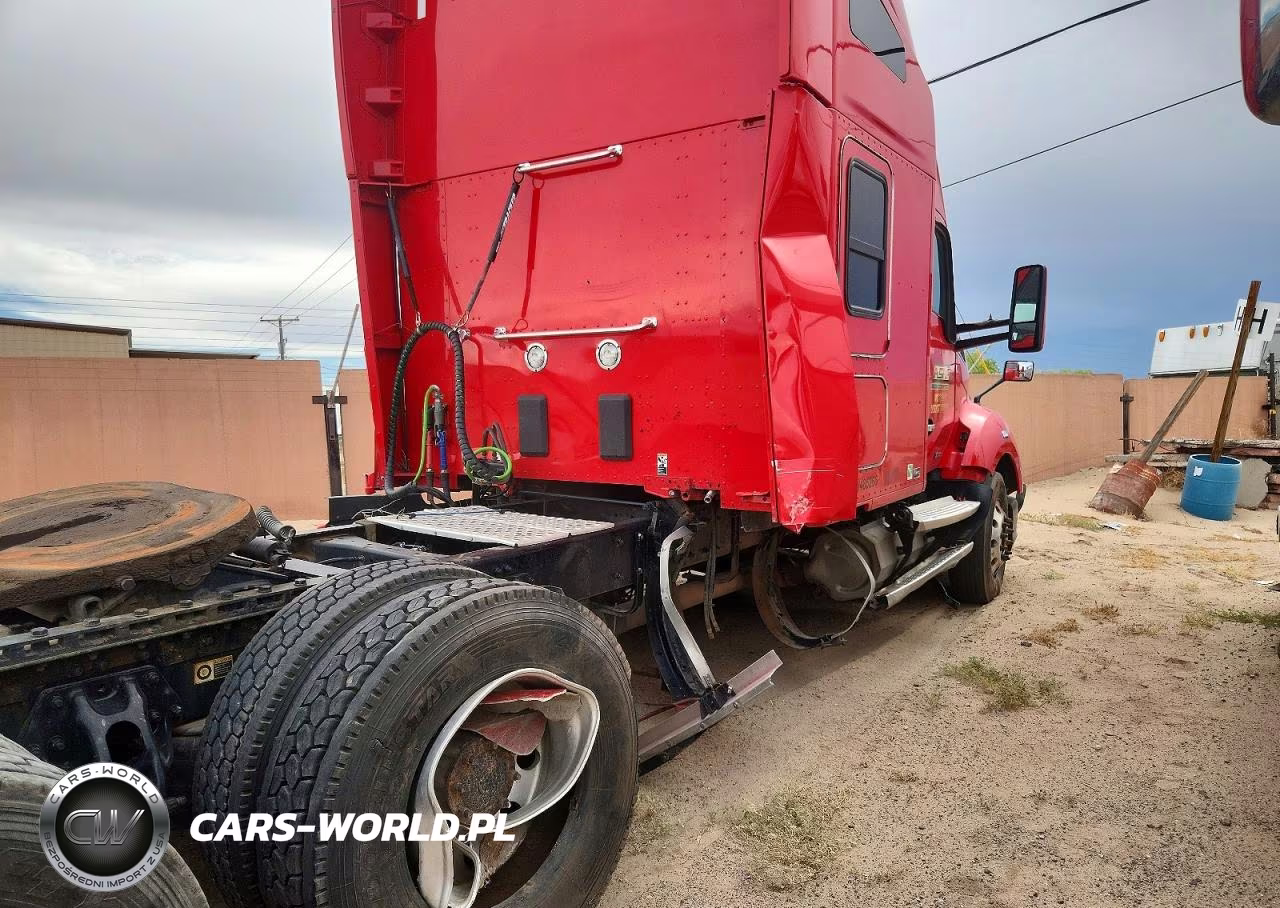 2022 Kenworth T680 Semi Truck VIN:1XKYDP9X8NJ485266 - 14