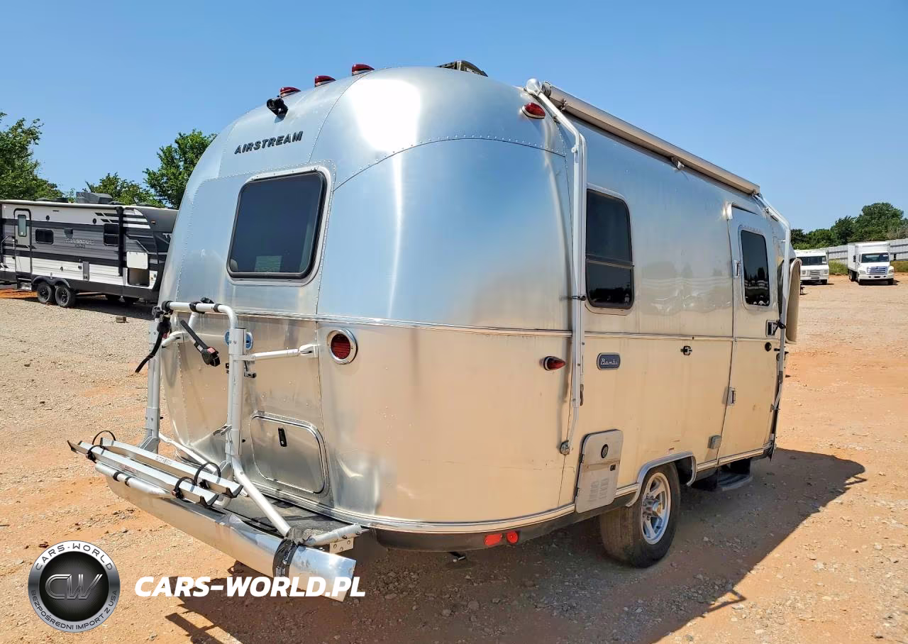 AIRSTREAM CAMPER VIN:1STCMAA11MJ557385 - 3
