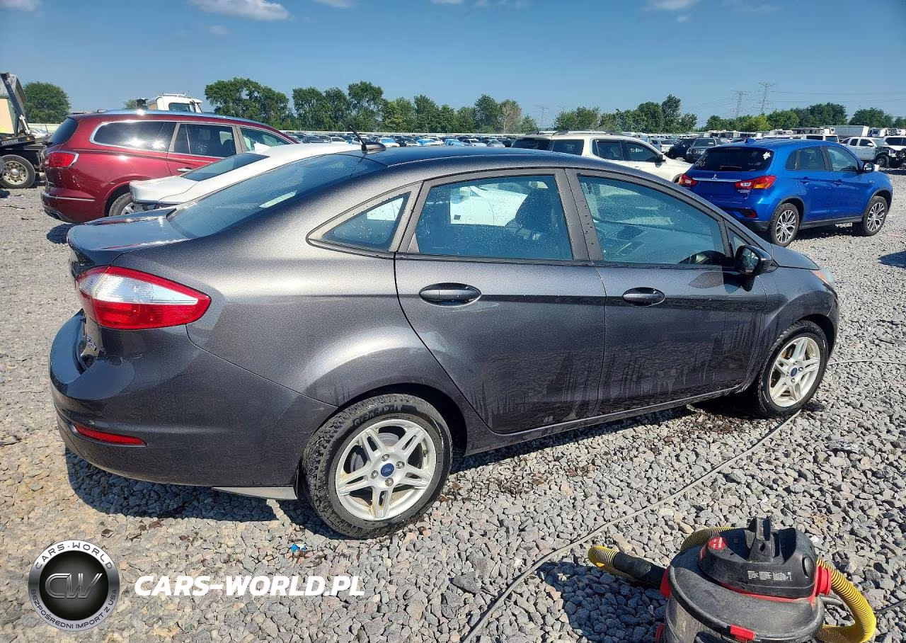 2018 Ford Fiesta Se VIN:3FADP4BJXJM116840 - 3