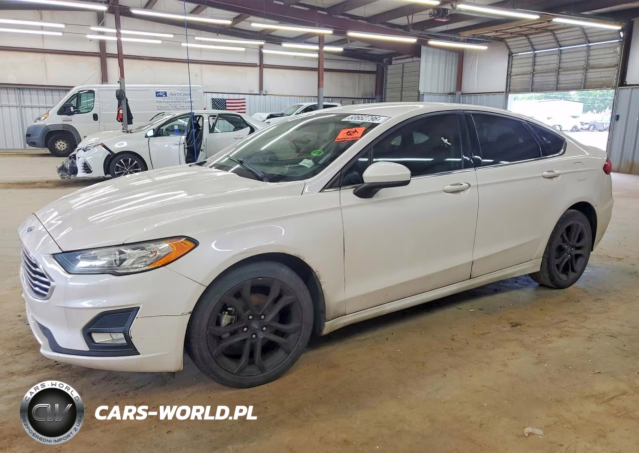 2019 Ford Fusion Se – zdjęcie 1 z 12