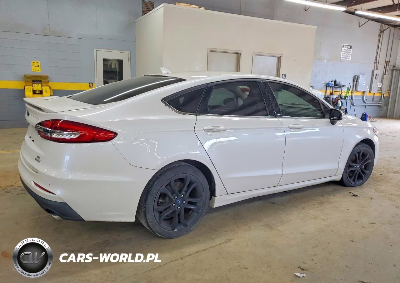 2019 Ford Fusion Se VIN:3FA6P0HD1KR111520 - 3