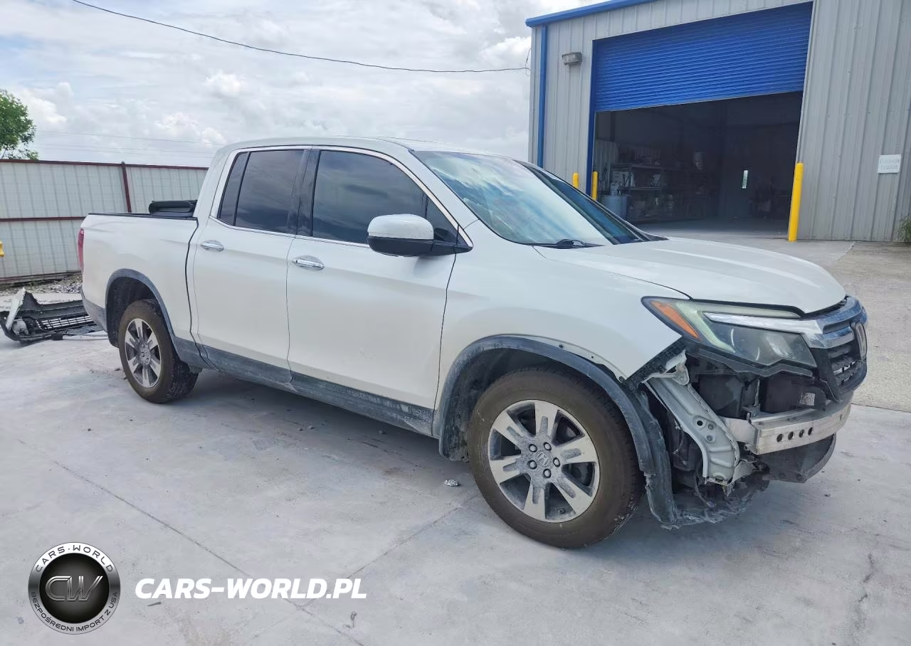 2017 Honda Ridgeline Rtl VIN:5FPYK3F79HB035420 - 4
