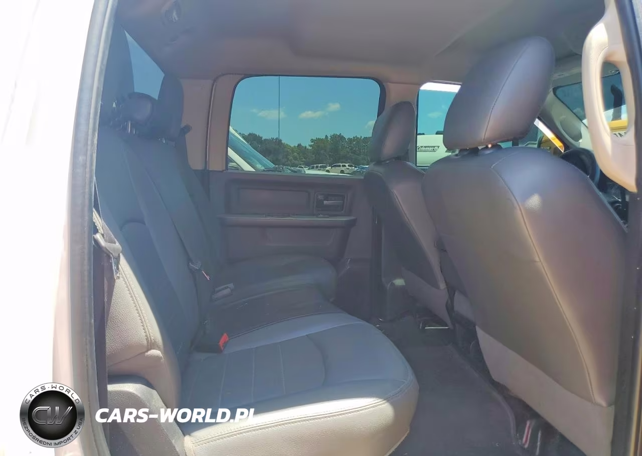 2017 Ram 3500 VIN:3C7WRTCL6HG699877 - 10