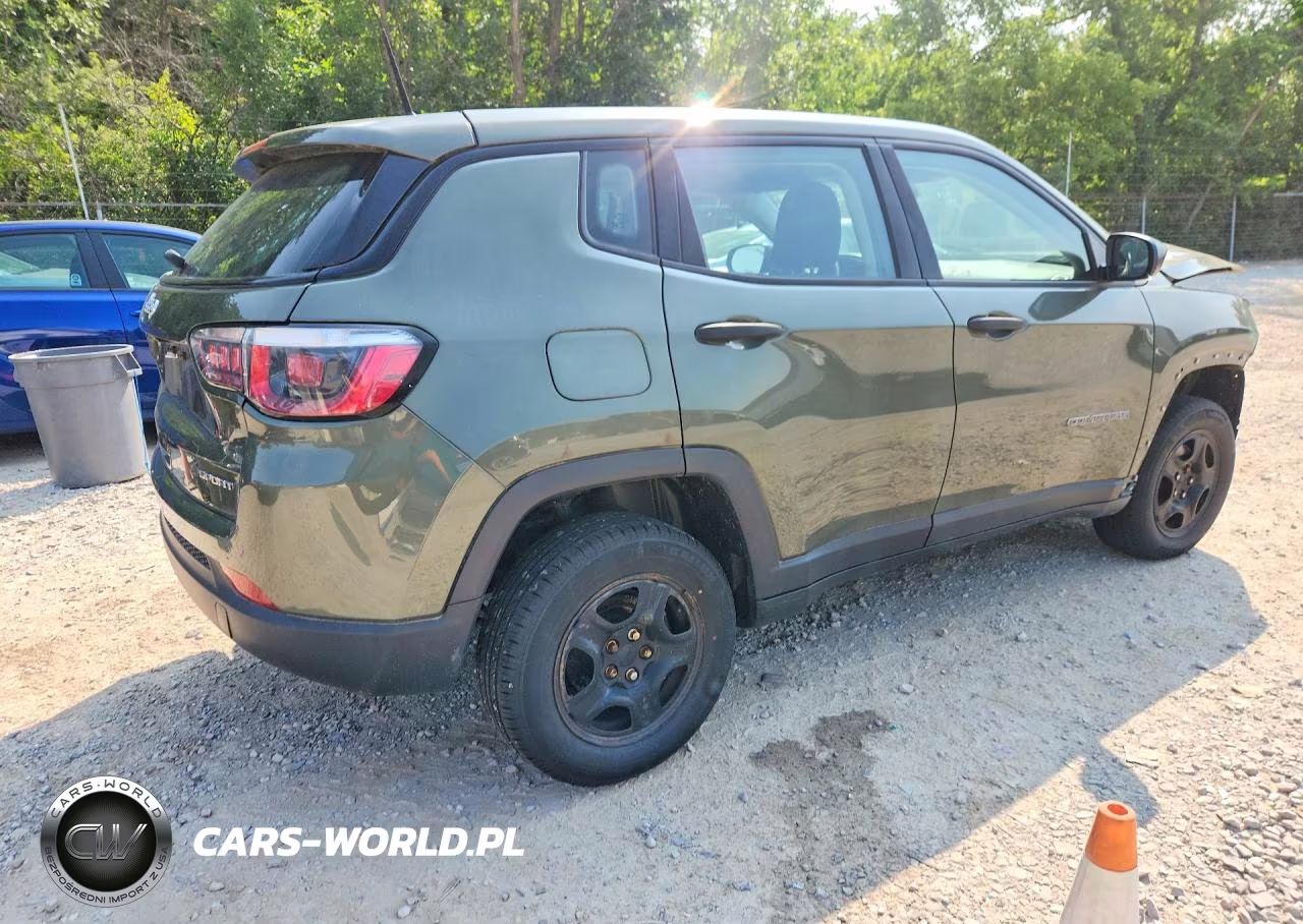 2018 Jeep Compass Sport VIN:3C4NJDAB0JT330834 - 3