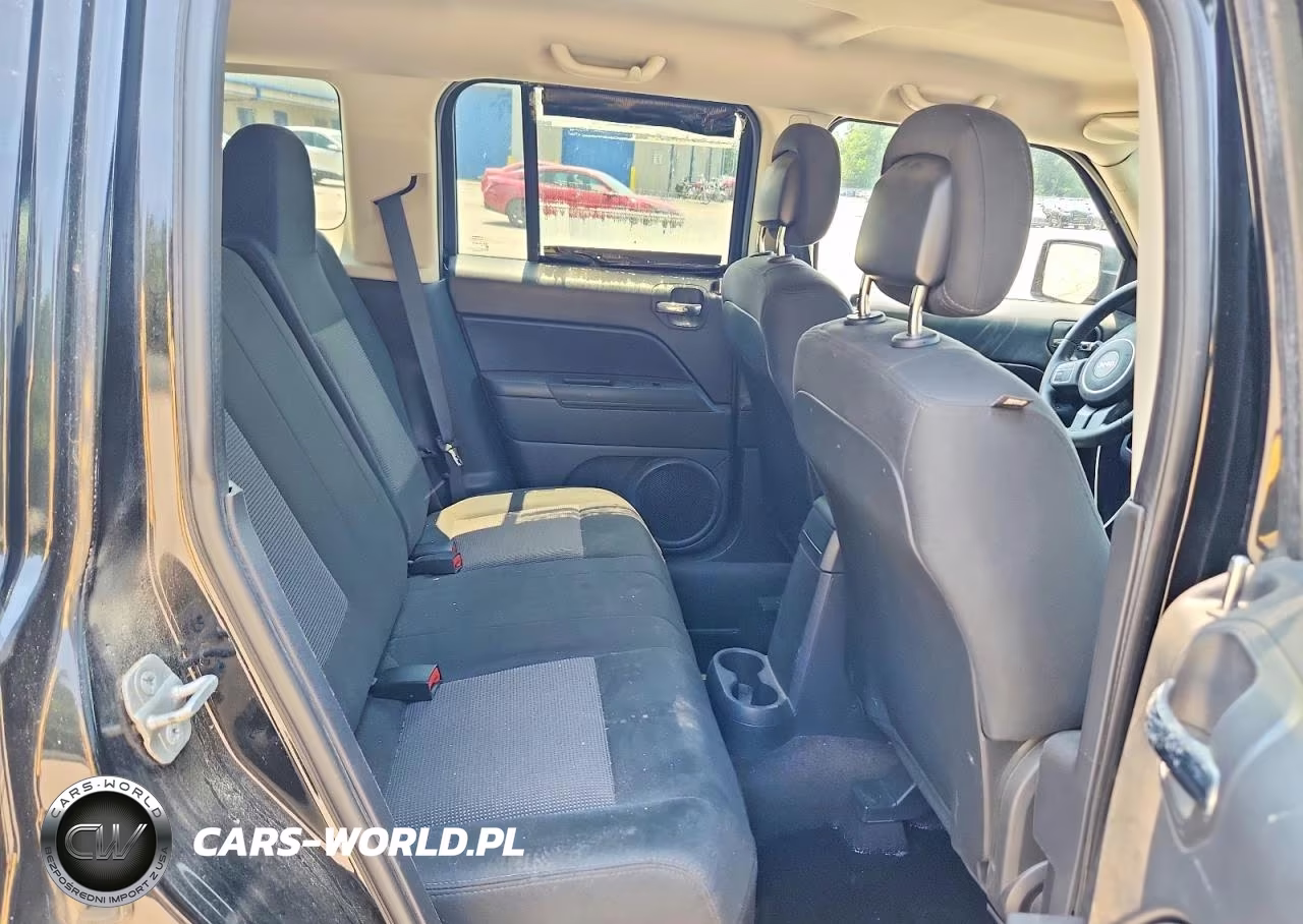 2014 Jeep Patriot Latitude VIN:1C4NJRFB3ED762173 - 11