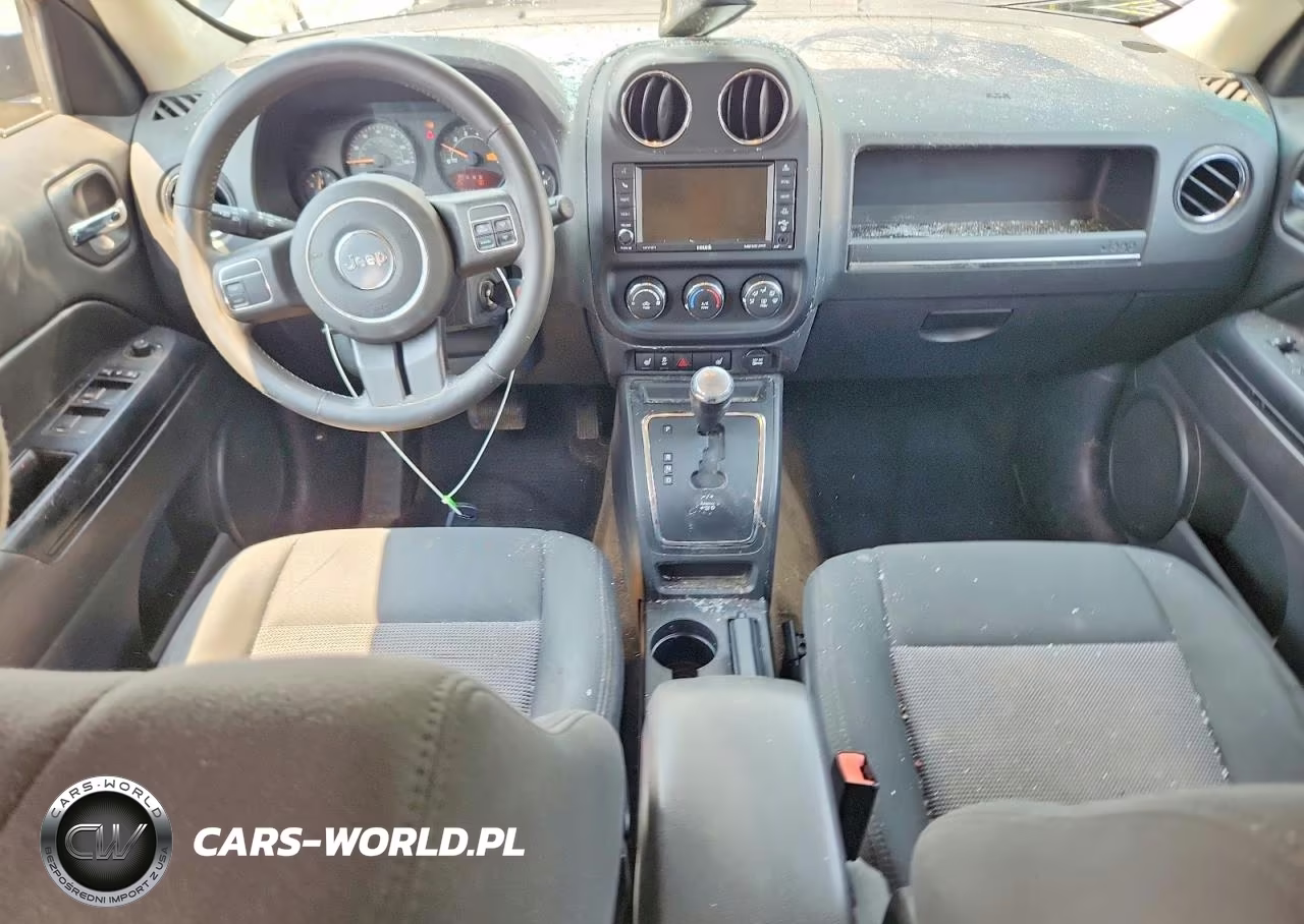 2014 Jeep Patriot Latitude VIN:1C4NJRFB3ED762173 - 8