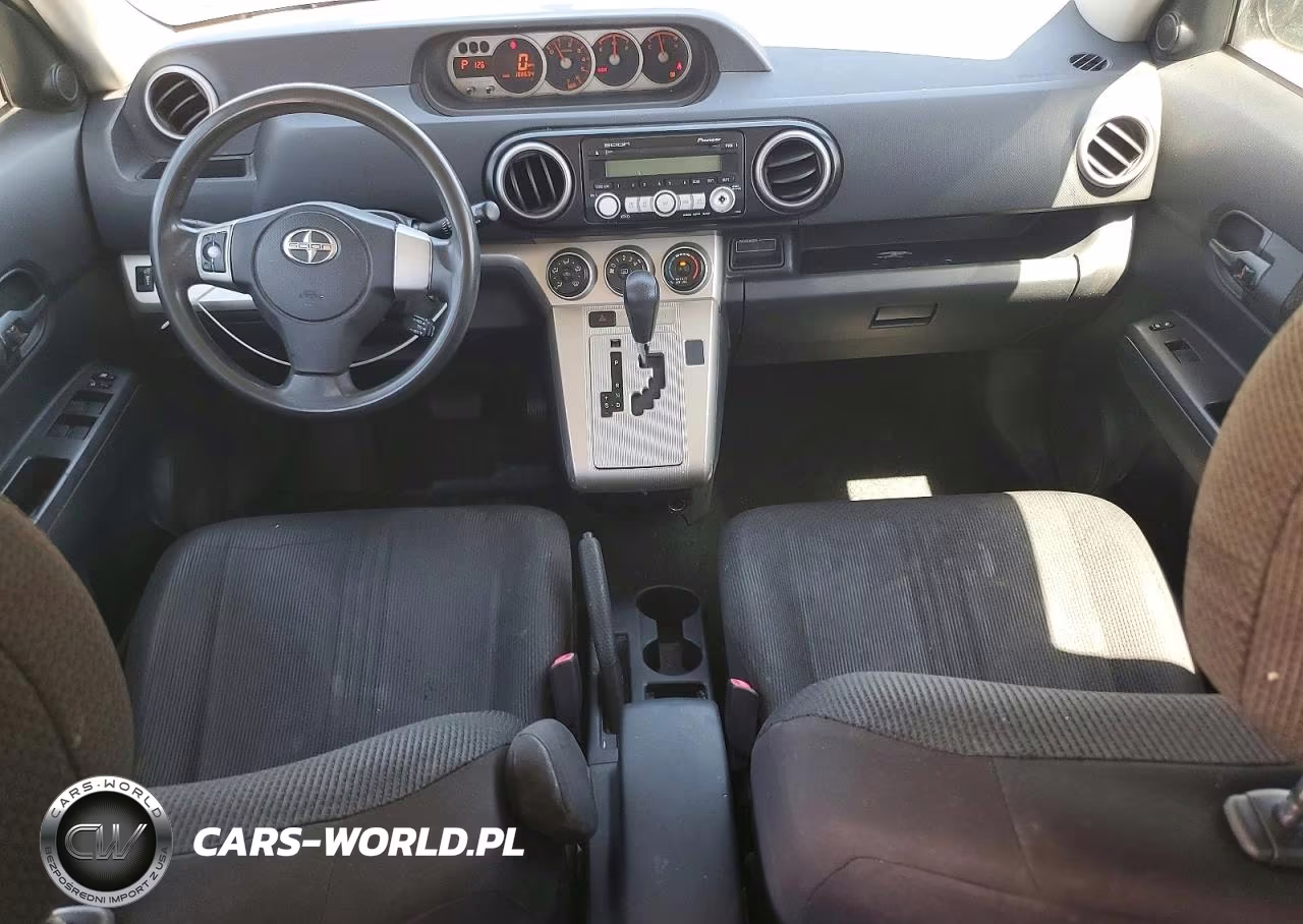 2008 Toyota Scion Xb VIN:JTLKE50E881014127 - 8