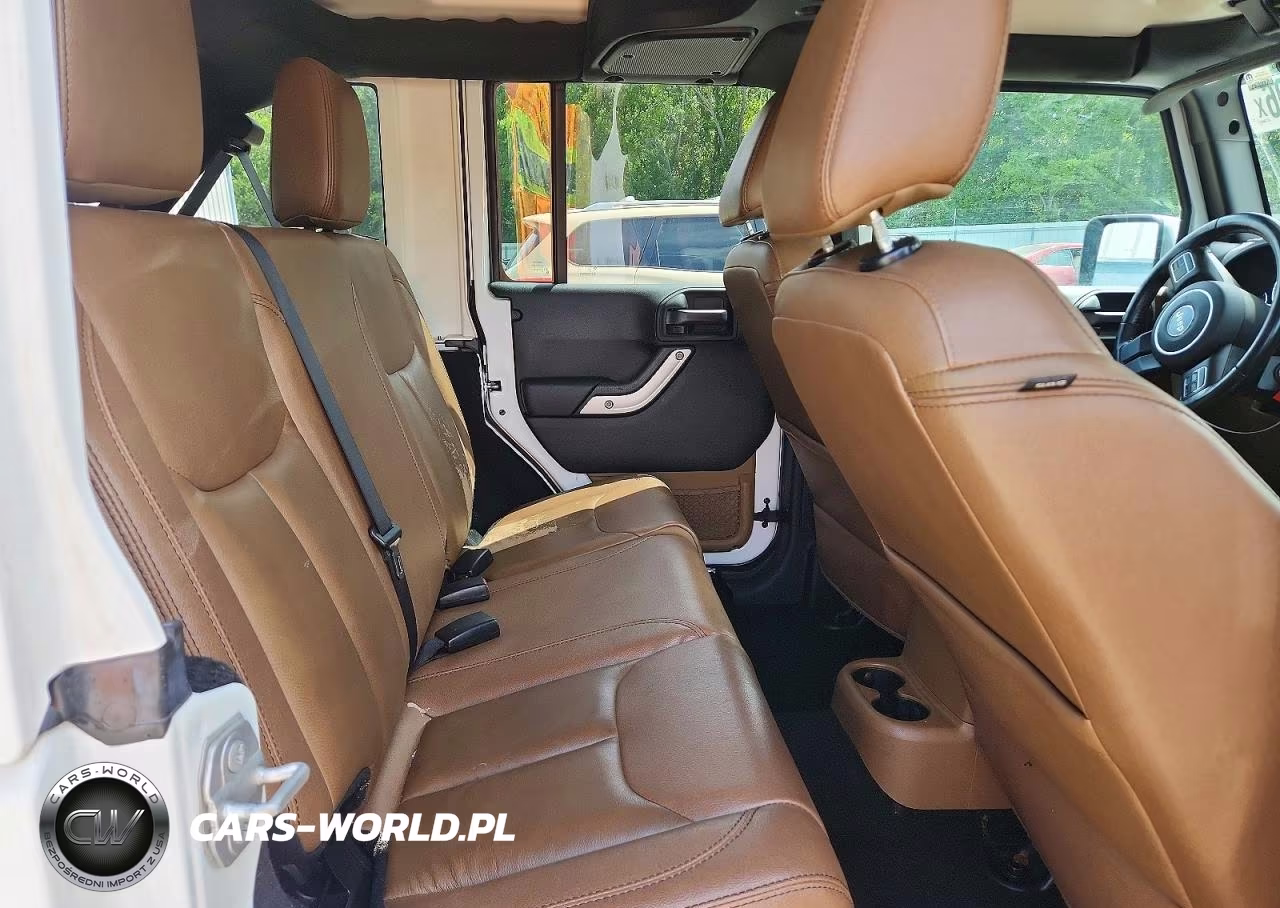 2018 Jeep Wrangler Unlimited Sahara VIN:1C4HJWEG1JL841236 - 10