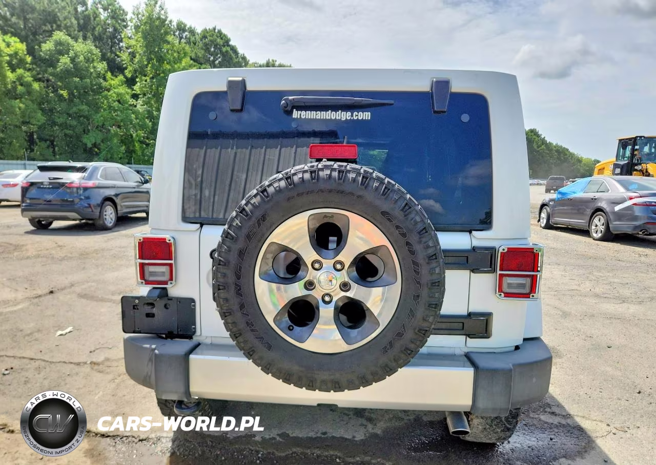 2018 Jeep Wrangler Unlimited Sahara VIN:1C4HJWEG1JL841236 - 6