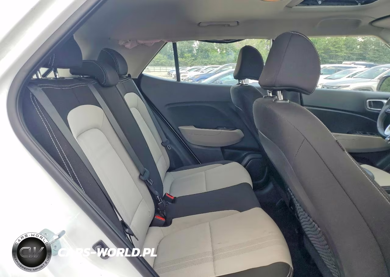 2025 Hyundai Venue Sel VIN:KMHRC8A34SU405422 - 11