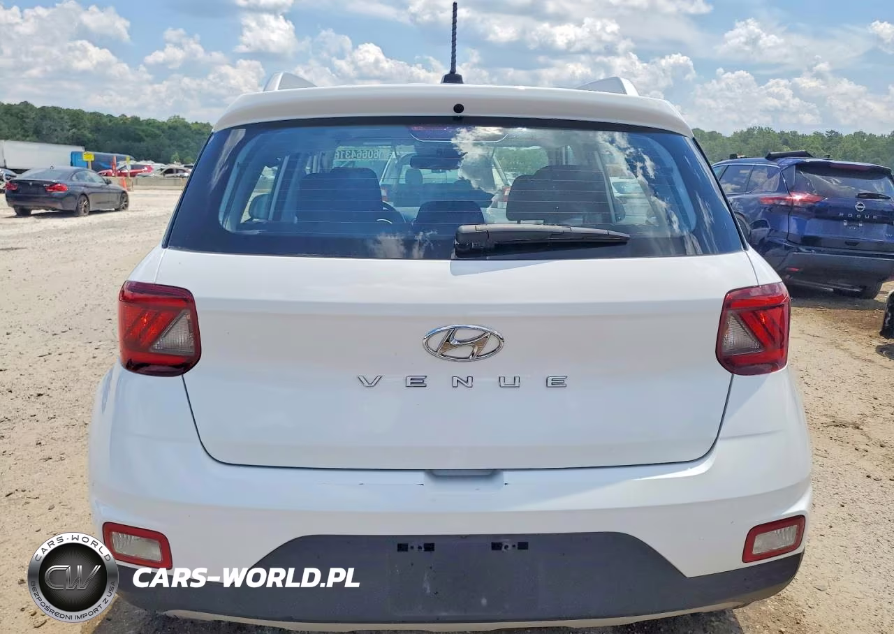 2025 Hyundai Venue Sel VIN:KMHRC8A34SU405422 - 6