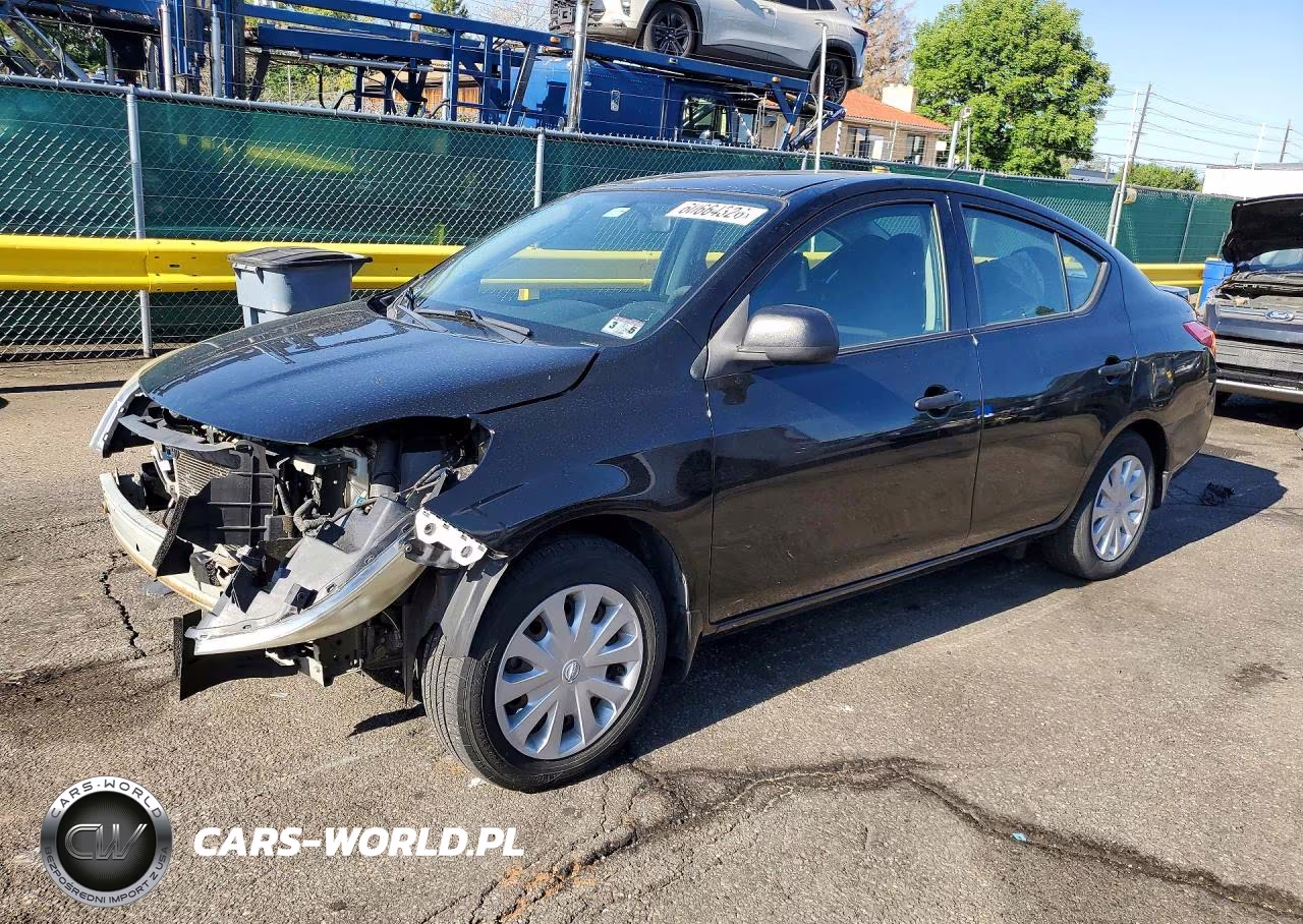 2013 Nissan Versa S