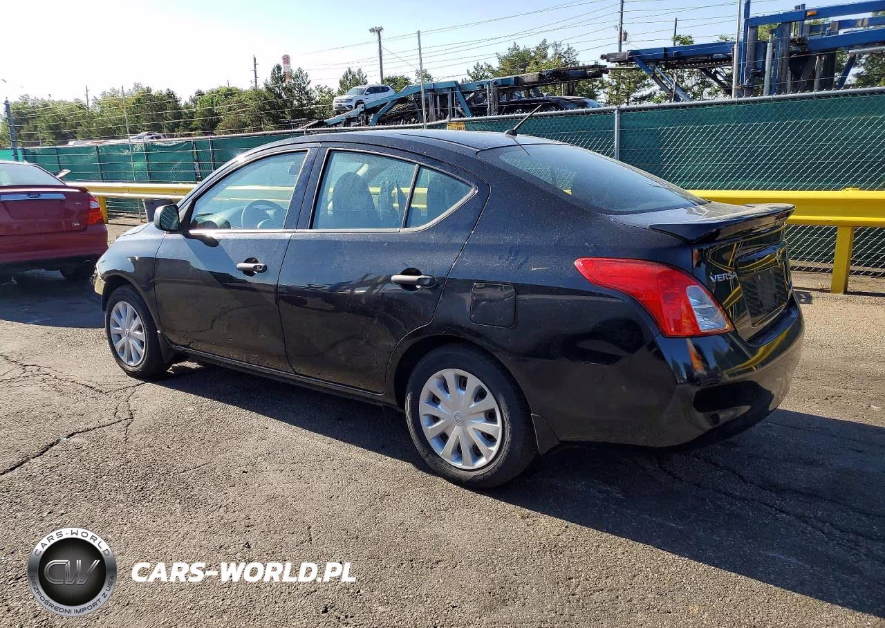2013 Nissan Versa S VIN:3N1CN7AP4DL888735 - 2
