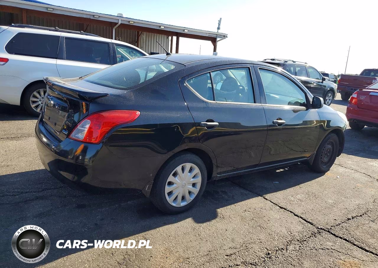 2013 Nissan Versa S VIN:3N1CN7AP4DL888735 - 3