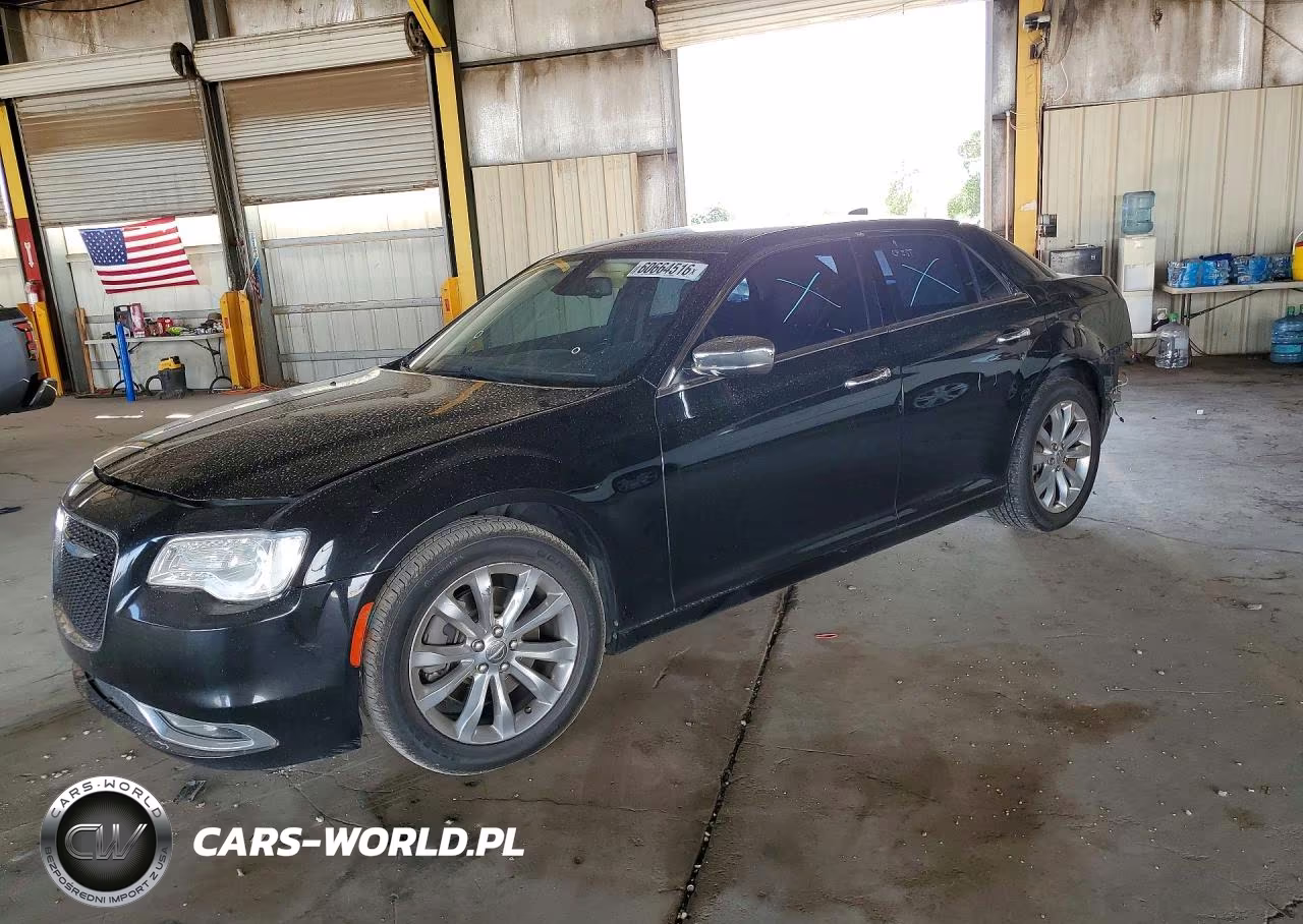 2018 Chrysler 300 Limited VIN:2C3CCAKG4JH250489 - 1