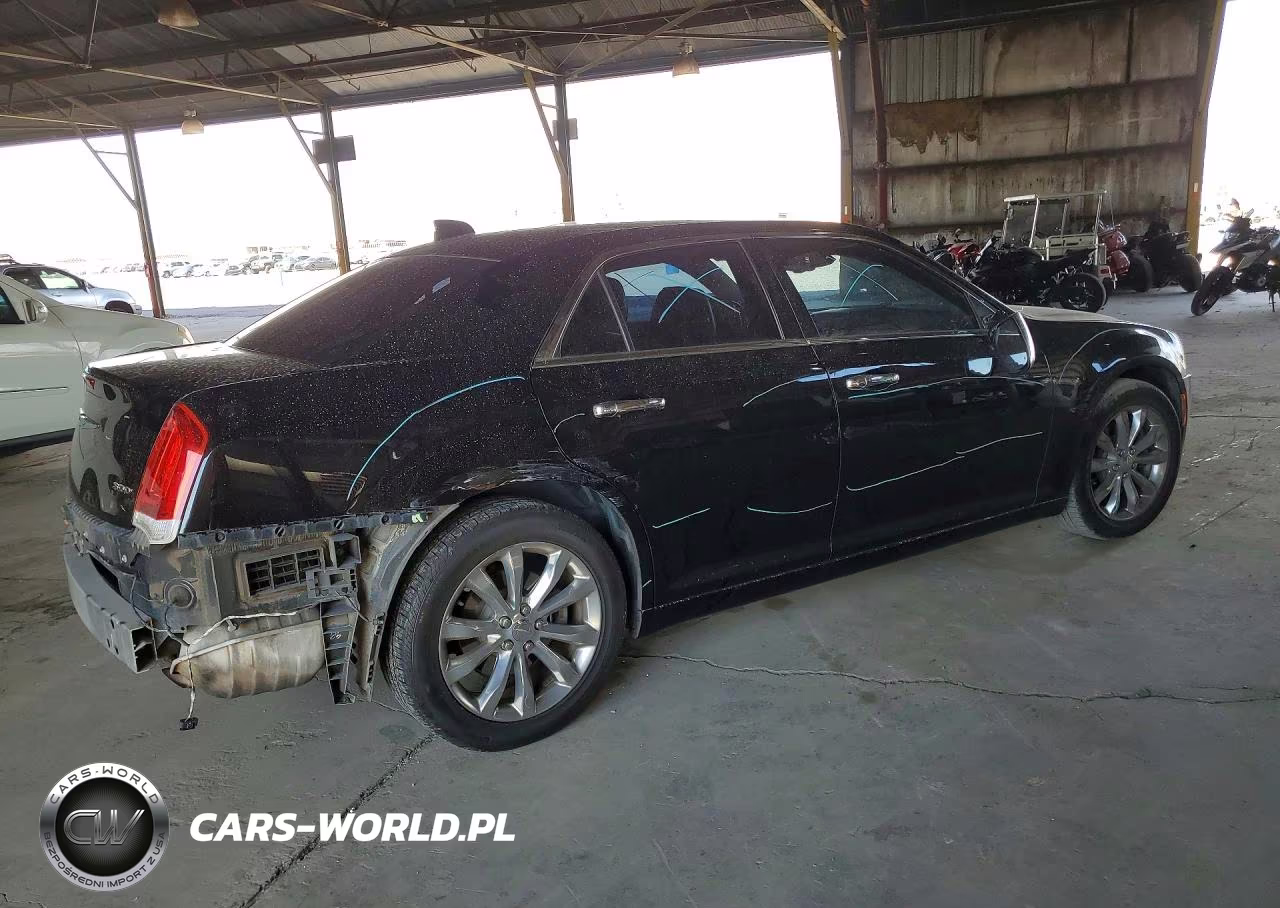2018 Chrysler 300 Limited VIN:2C3CCAKG4JH250489 - 3