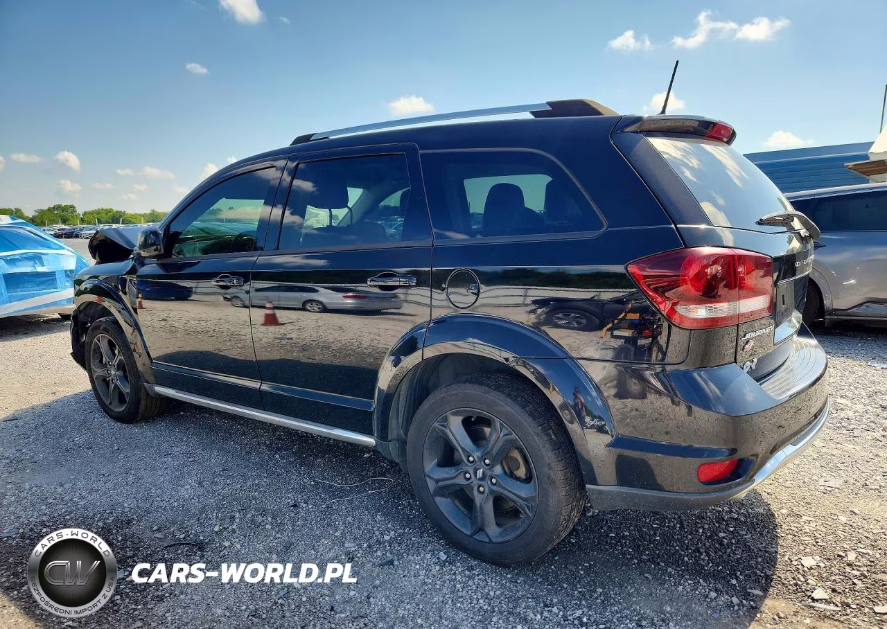 2019 Dodge Journey Crossroad VIN:3C4PDDGGXKT785307 - 2
