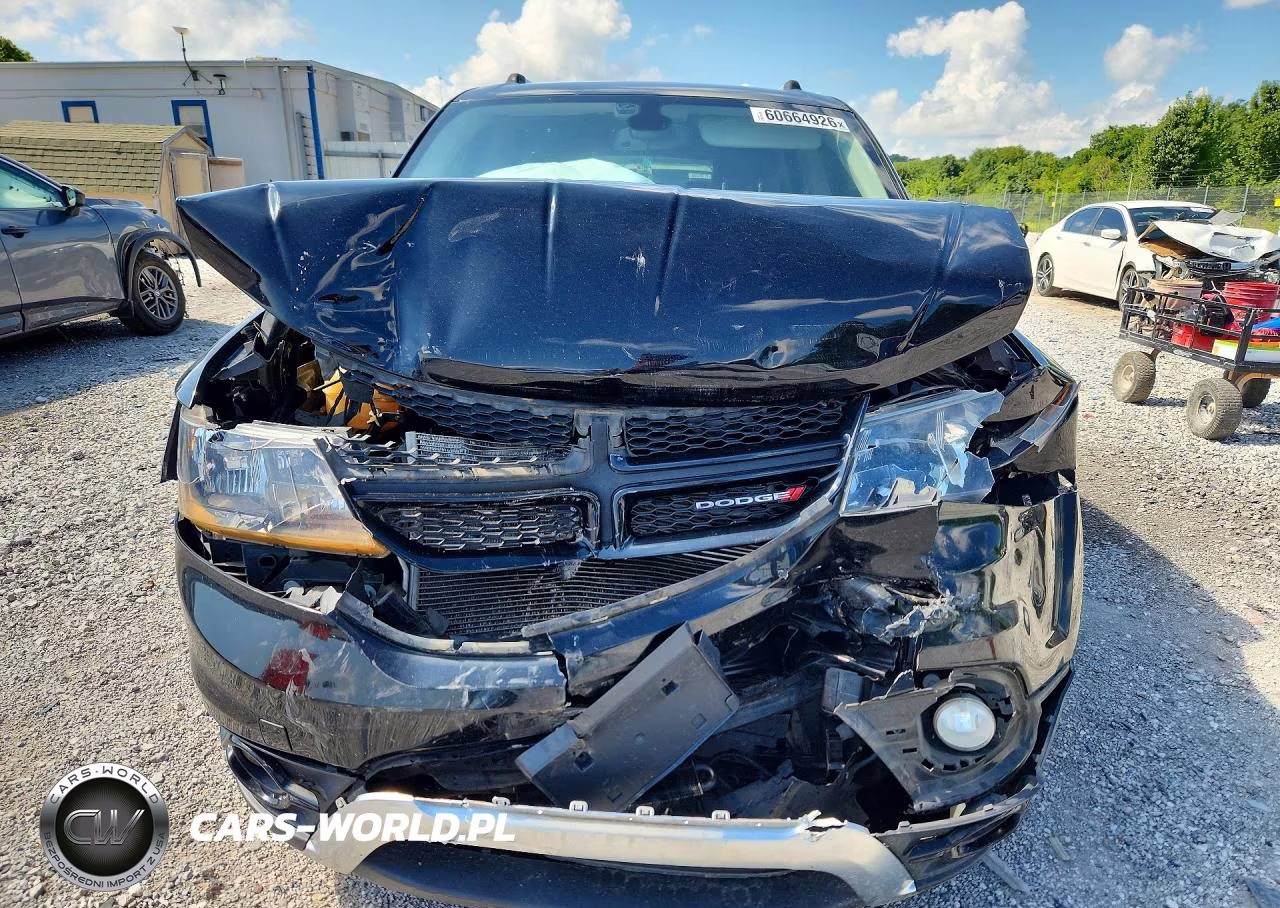 2019 Dodge Journey Crossroad VIN:3C4PDDGGXKT785307 - 5