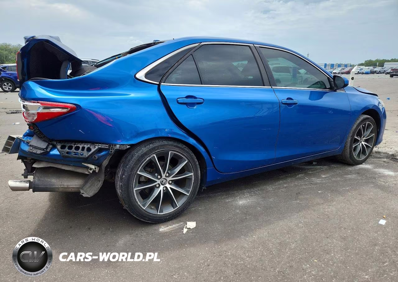 2017 Toyota Camry Xse VIN:4T1BF1FK3HU675007 - 3