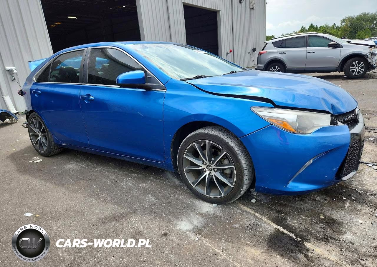 2017 Toyota Camry Xse VIN:4T1BF1FK3HU675007 - 4