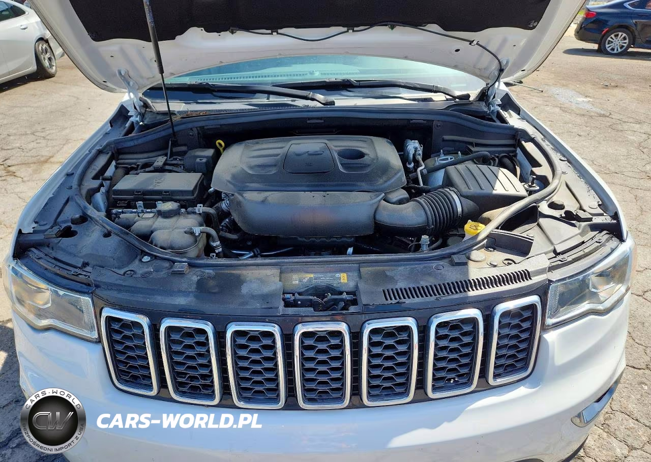 2021 Jeep Grand Cherokee Laredo VIN:1C4RJEAG7MC813465 - 12