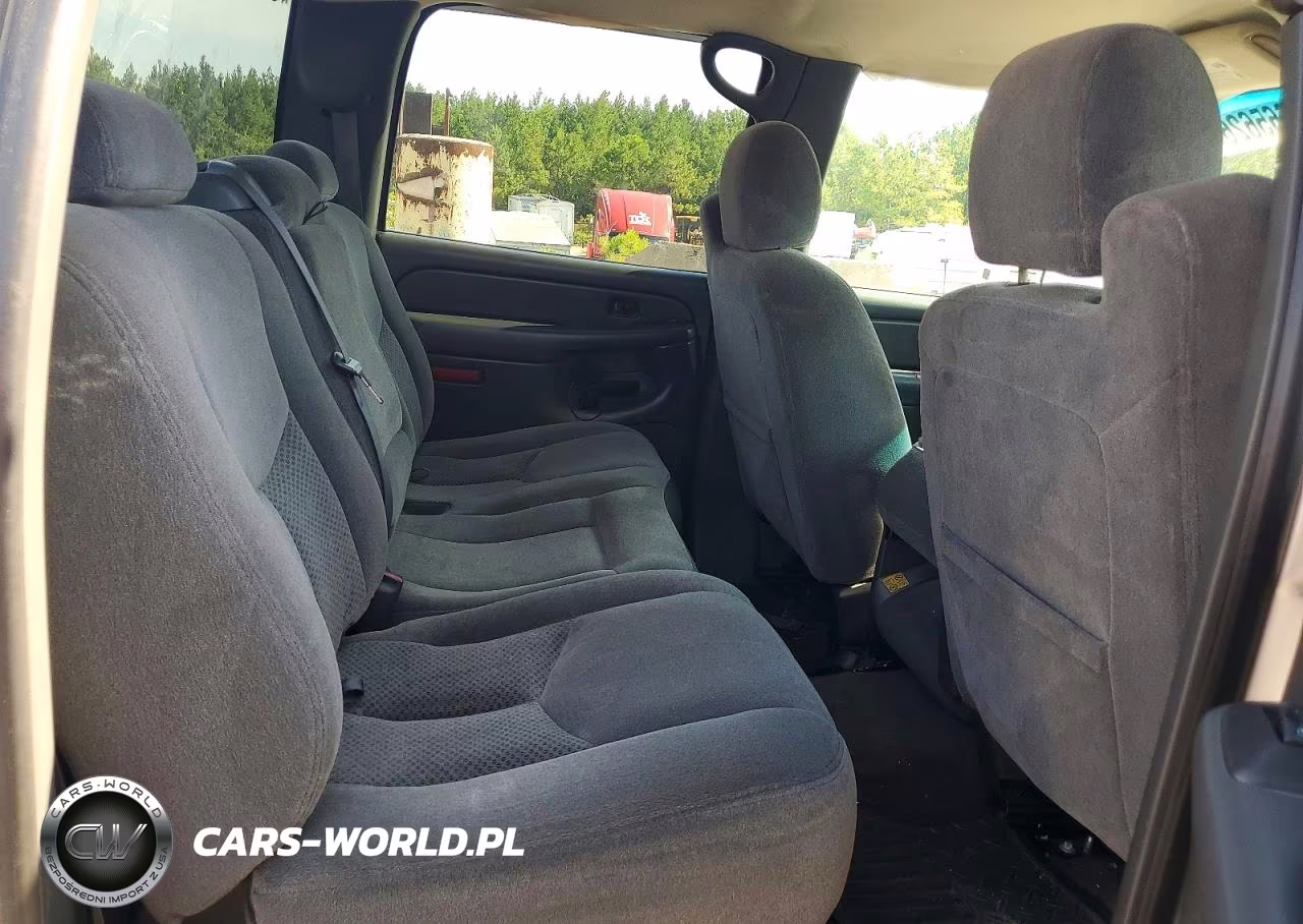 2006 Chevrolet Silverado C1500 VIN:2GCEC13V661312752 - 10