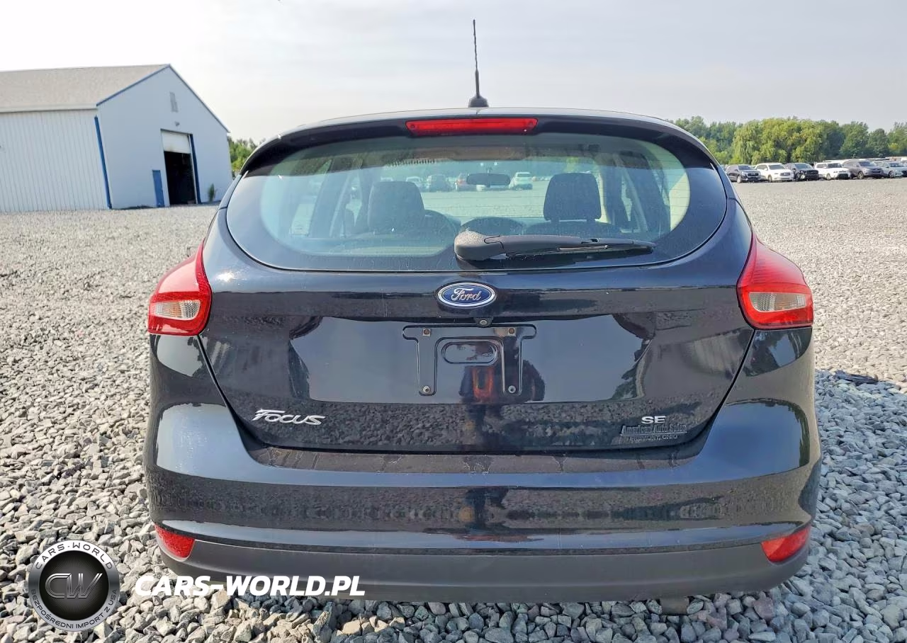 2018 Ford Focus Se VIN:1FADP3K20JL282286 - 6