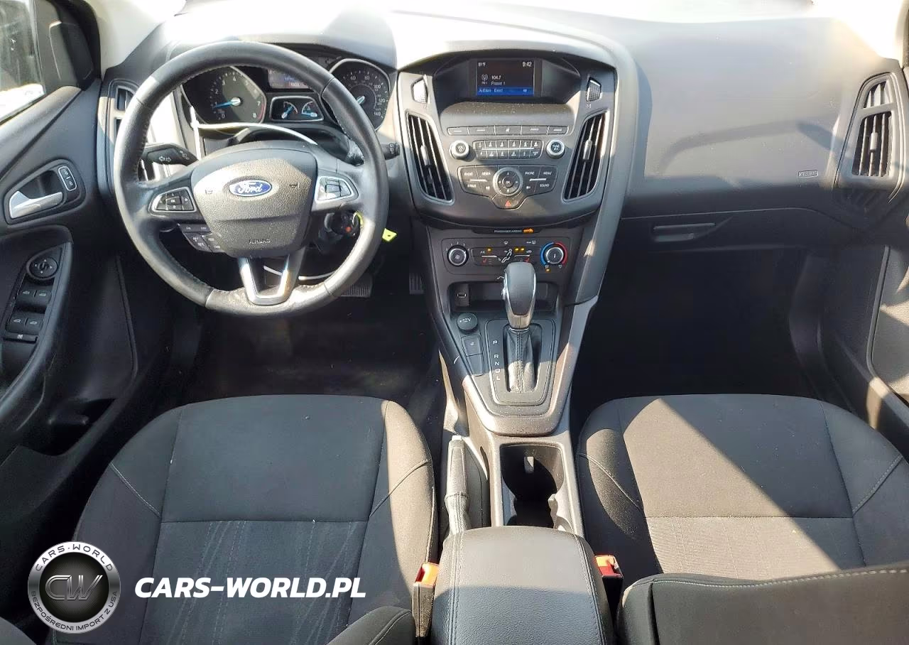 2018 Ford Focus Se VIN:1FADP3K20JL282286 - 8